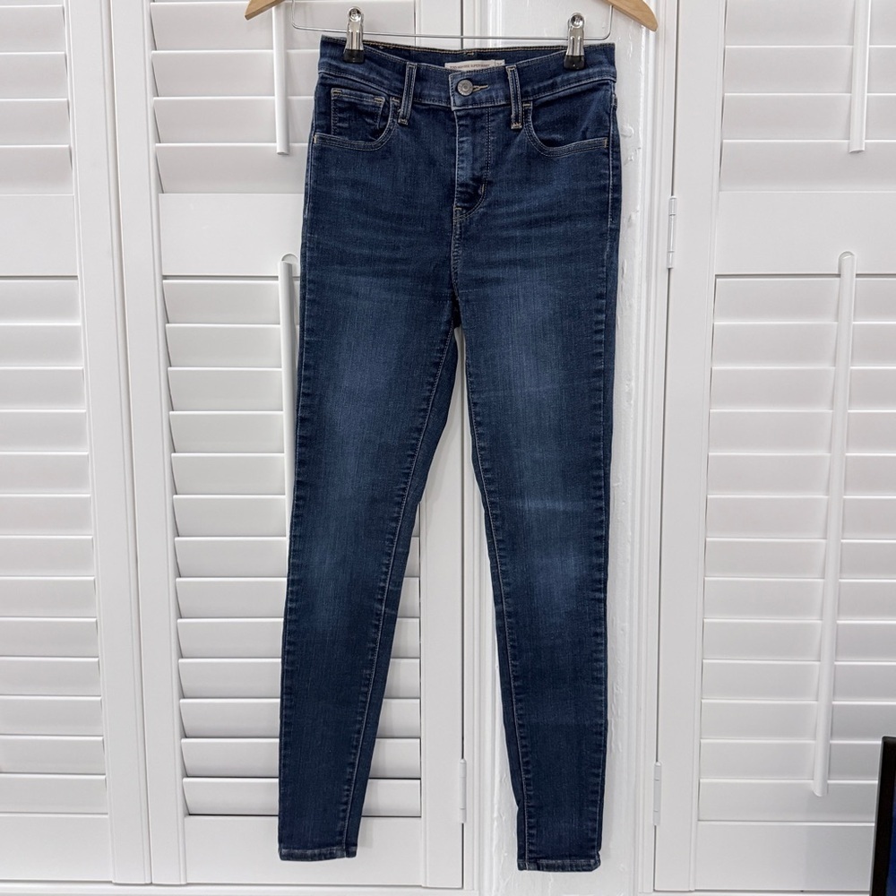 Levi’s 720 High Rise Super Skinny Women's Jeans Size 25